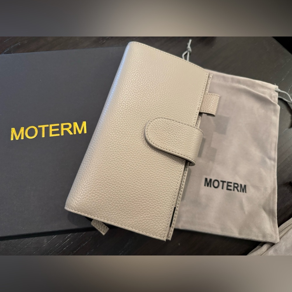 Moterm Hobonichi Weeks Cover Pebbled Gray